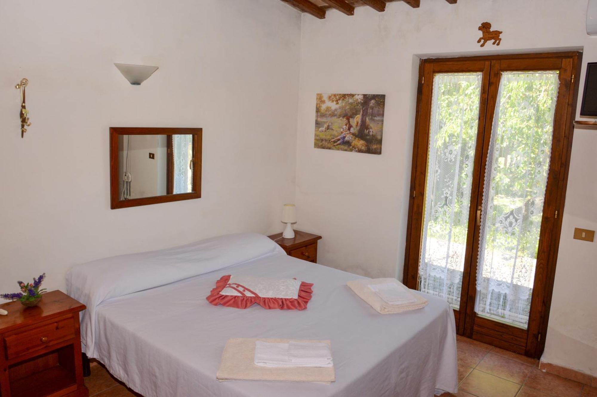 Agriturismo "La Fraschetta" Болсена Екстериор снимка